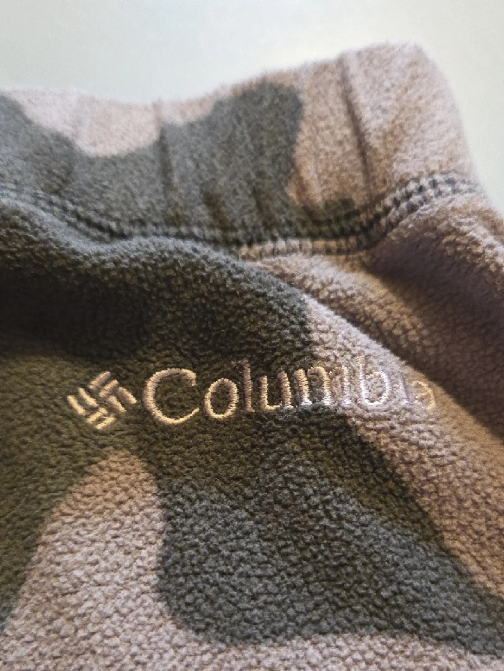 Columbia Kids Camouflage Fleece Joggers - Green & Brown - Picture 2 of 4